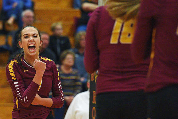 O'Gorman-Roosevelt Volleyball