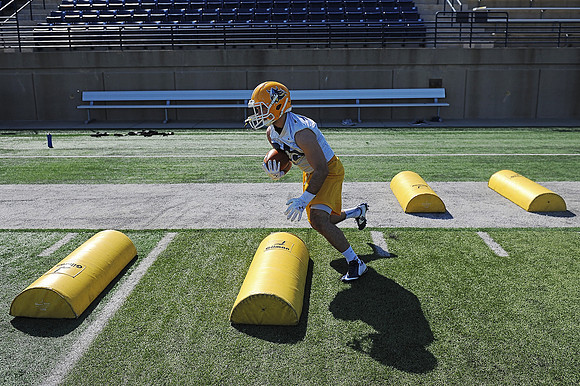 Augustana Spring Football Practice