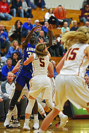 Roosevelt-O'Gorman Girls Basketball