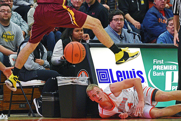Roosevelt-Washington Boys Basketball