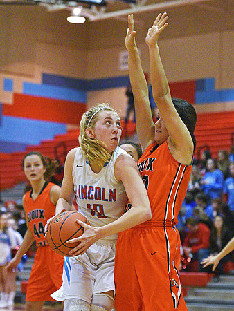 Lincoln - Washington Girls Basketball