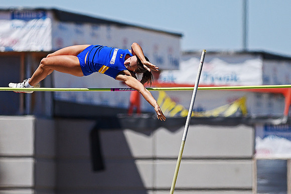 Howard Wood Dakota Relays