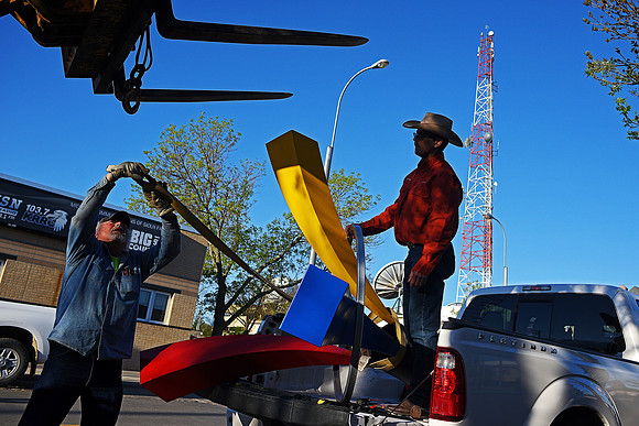 SculptureWalk Sioux Falls Installation