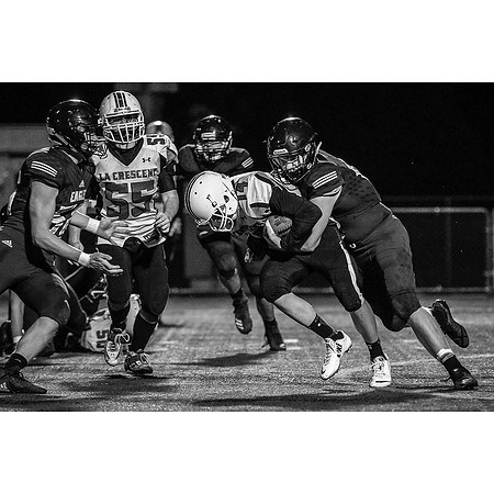 Lourdes-La Crescent Football